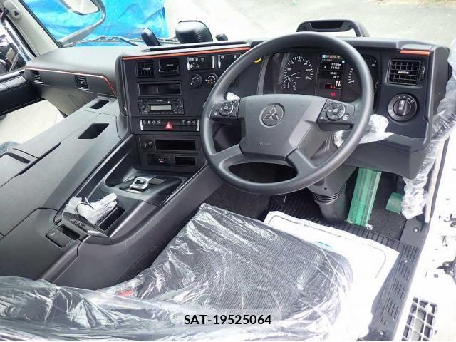 Mitsubishi GREAT 2026-03 7510168-16