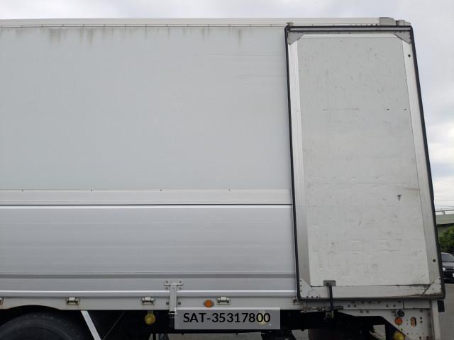 Mitsubishi GREAT 2016-12 7503111-17
