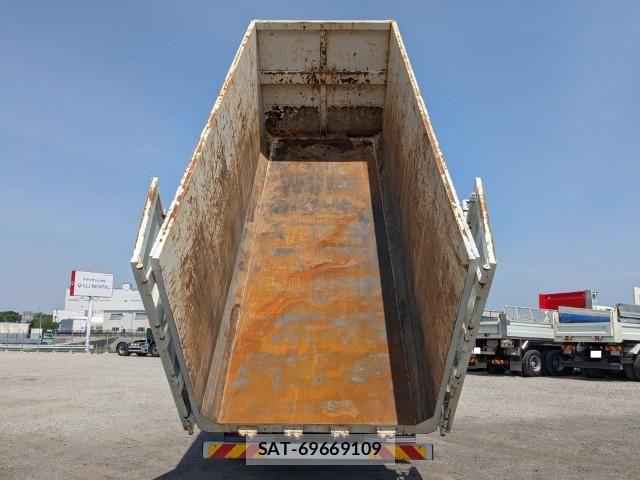 Mitsubishi GREAT 2024-09 7503104-8