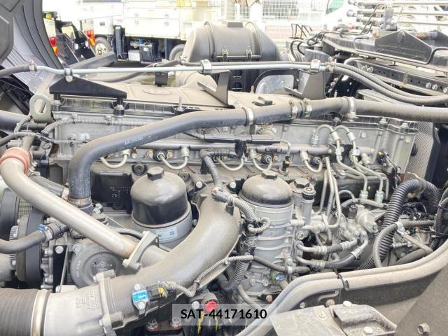 Mitsubishi GREAT 2024-09 7562930-16