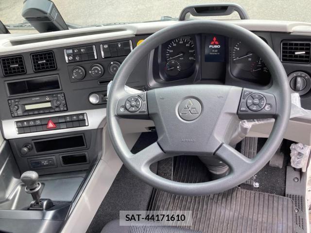 Mitsubishi GREAT 2024-09 7562930-20
