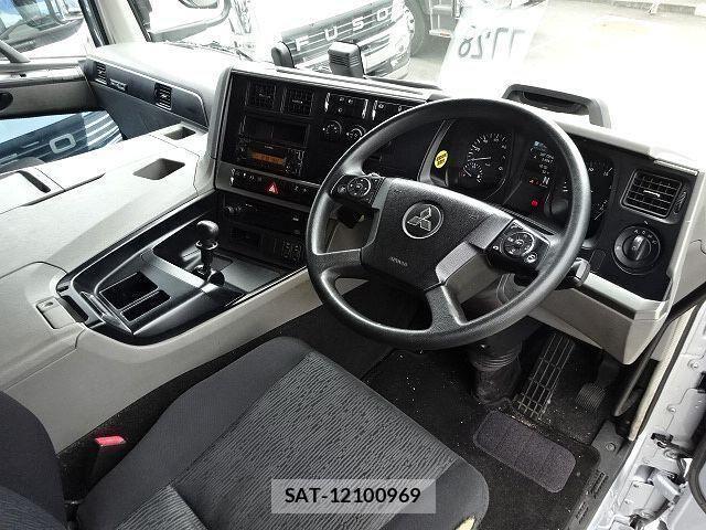 Mitsubishi GREAT 2020-03 7562931-24