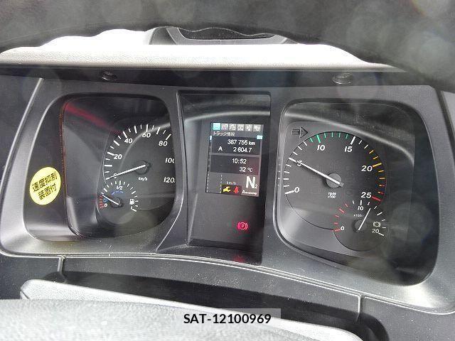 Mitsubishi GREAT 2020-03 7562931-26