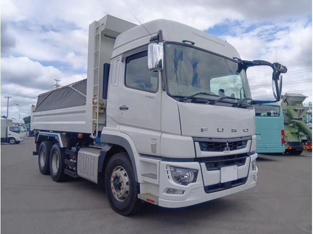Mitsubishi GREAT 2021-01 7606998-1