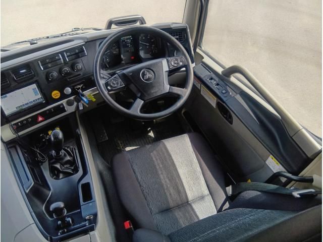 Mitsubishi GREAT 2021-01 7606998-24