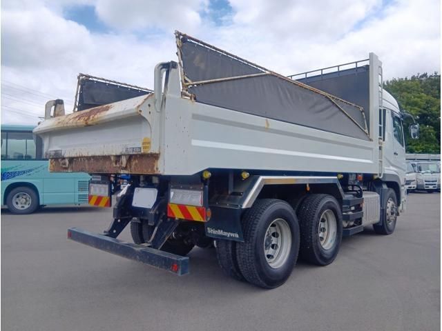 Mitsubishi GREAT 2021-01 7606998-2