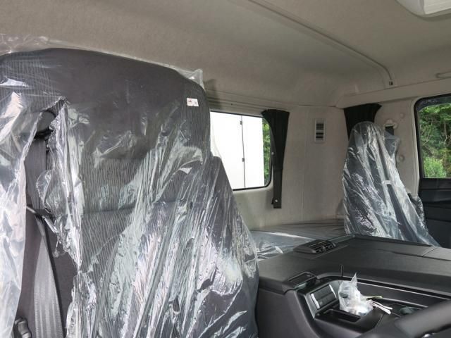 Mitsubishi GREAT 2026-03 7606993-26