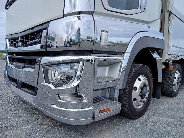 Mitsubishi GREAT 2019-02 7607016-12