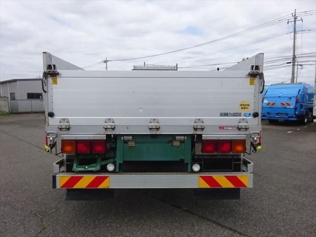 Mitsubishi GREAT 2017-07 7710510-11
