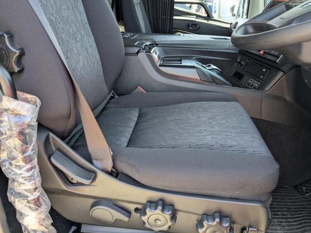 Mitsubishi GREAT 2025-08 7710504-23