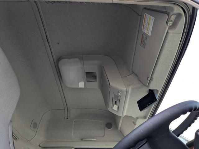 Mitsubishi GREAT 2023-05 7710499-21