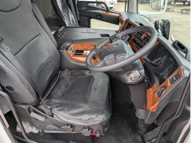 Mitsubishi GREAT 2023-08 7710505-19