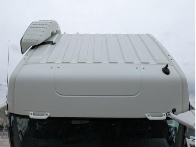 Mitsubishi GREAT 2023-08 7710505-27