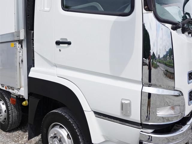 Mitsubishi GREAT 2015-11 7710527-5