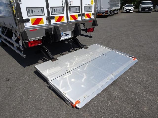 Mitsubishi GREAT 2026-05 7710497-12