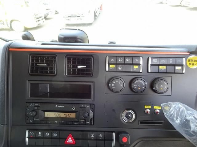Mitsubishi GREAT 2026-05 7710497-21