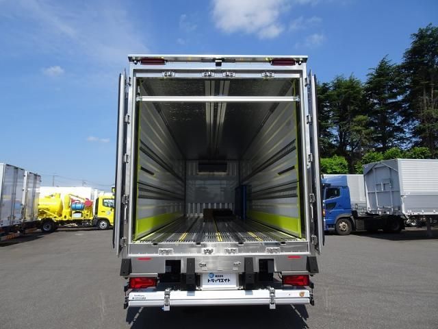 Mitsubishi GREAT 2026-05 7710497-6