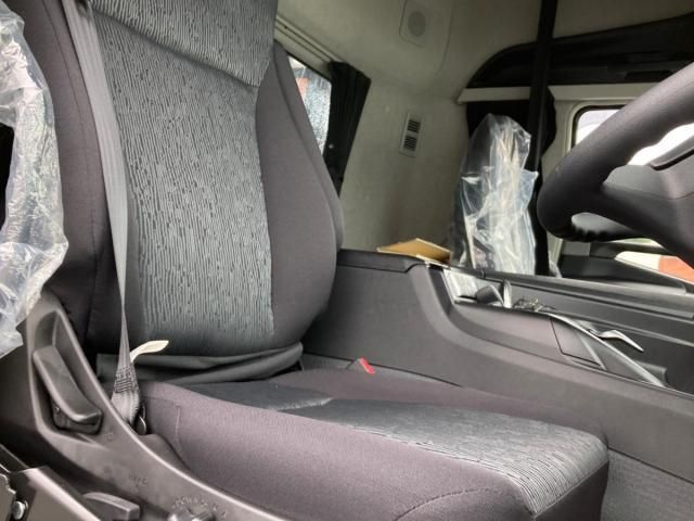 Mitsubishi GREAT 2025-02 7710501-18