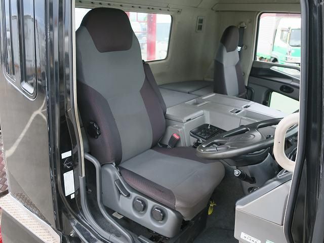 Mitsubishi GREAT 2017-03 7710511-14
