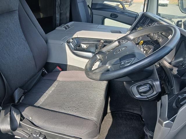 Mitsubishi GREAT 2021-04 7710506-27