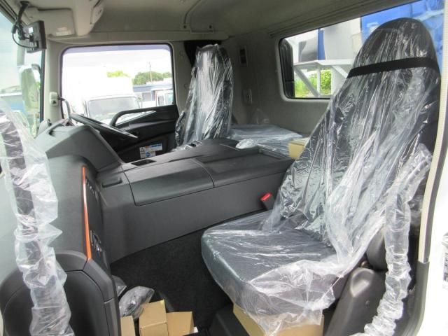 Mitsubishi GREAT 2026-03 7710498-15