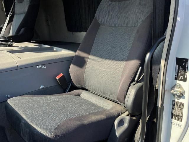 Mitsubishi GREAT 2021-06 7710508-19