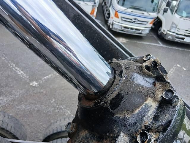 Mitsubishi GREAT 2014-05 7737894-11