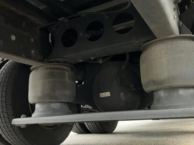 Mitsubishi GREAT 2022-11 7737892-12