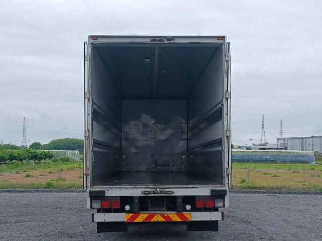 Mitsubishi GREAT 2017-08 7737895-17