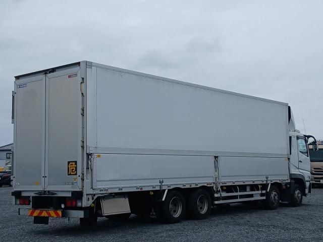 Mitsubishi GREAT 2017-08 7737895-4