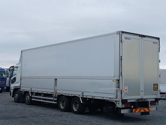 Mitsubishi GREAT 2017-08 7737895-6