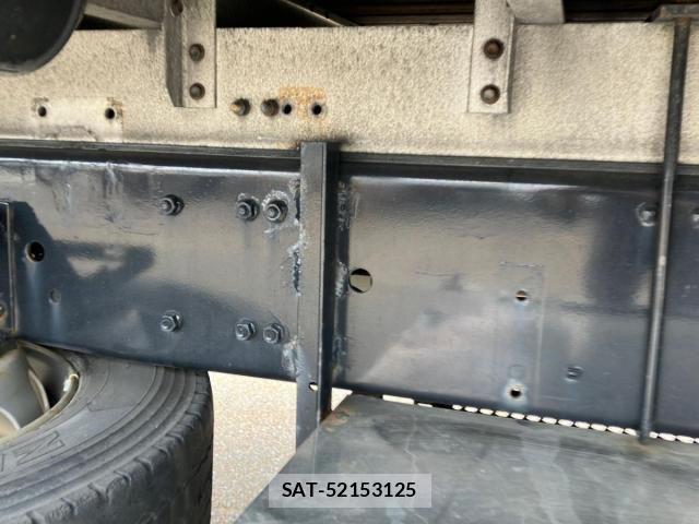 Mitsubishi GREAT 2017-09 7789576-12