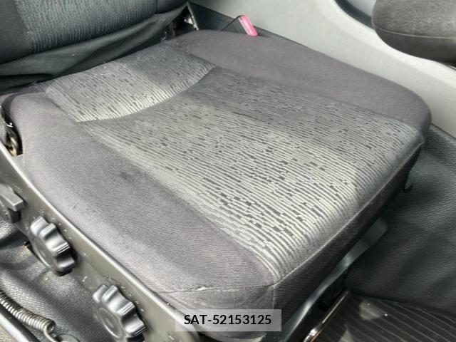 Mitsubishi GREAT 2017-09 7789576-16