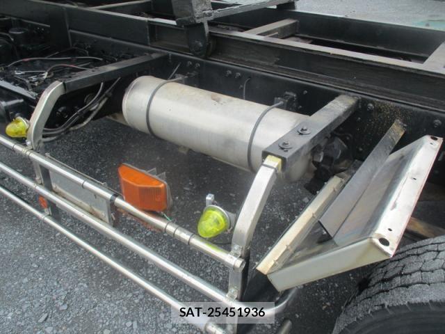 Mitsubishi GREAT 2014-10 7789577-19