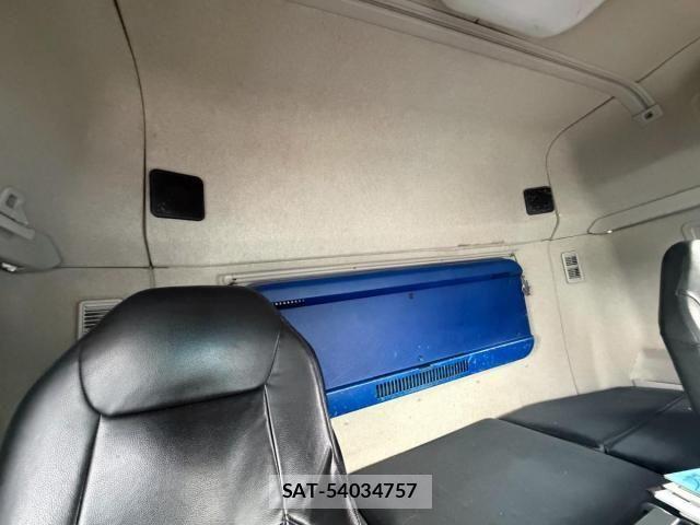 Mitsubishi GREAT 2013-02 7903471-11