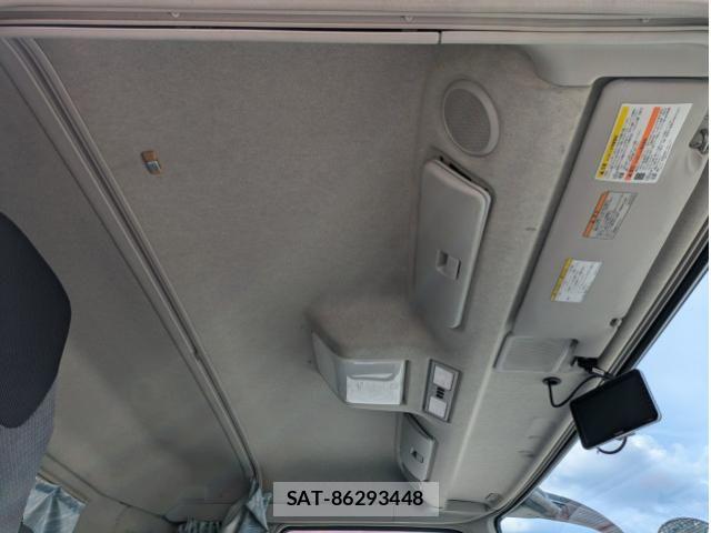 Mitsubishi GREAT 2012-03 7963975-10