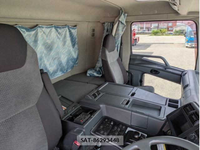Mitsubishi GREAT 2012-03 7963975-12