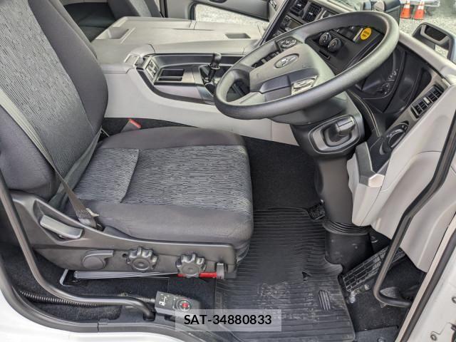 Mitsubishi GREAT 2024-09 7963960-9
