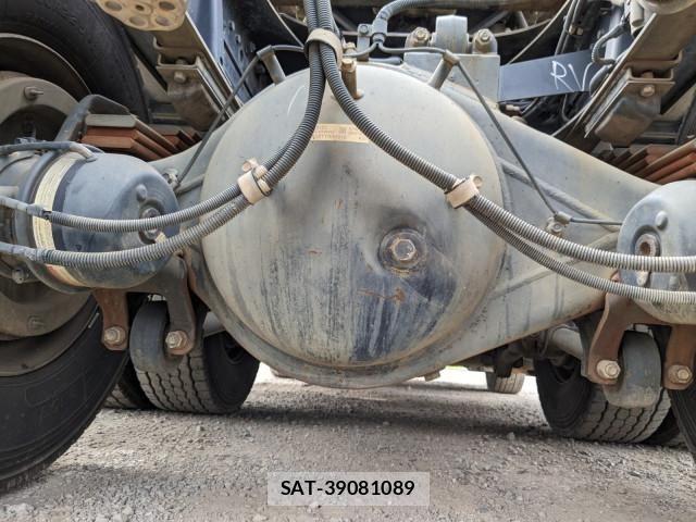 Mitsubishi GREAT 2012-07 7963966-18