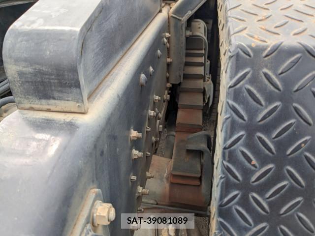 Mitsubishi GREAT 2012-07 7963966-19
