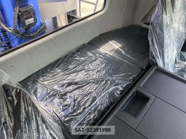 Mitsubishi GREAT 2026-04 7963963-13