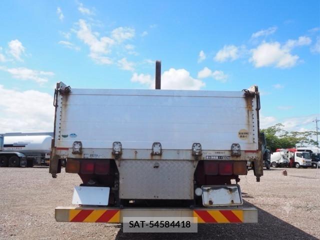 Mitsubishi GREAT 2014-07 7963973-3