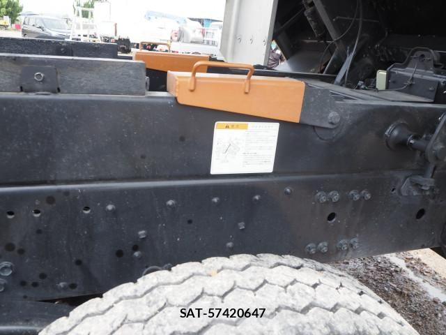 Mitsubishi GREAT 2024-12 7981177-26