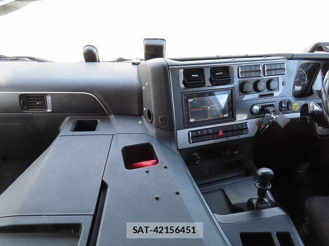Mitsubishi GREAT 2019-01 7981187-12
