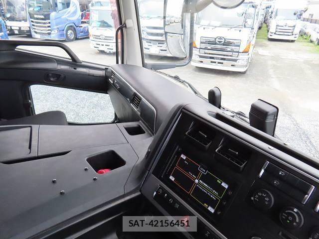 Mitsubishi GREAT 2019-01 7981187-21
