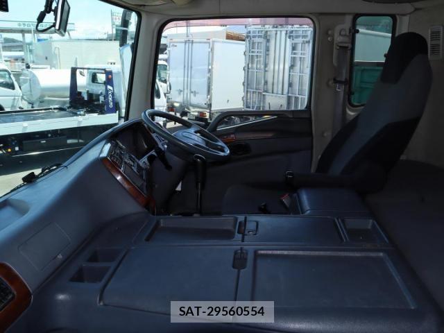 Mitsubishi GREAT 2015-07 7981188-3