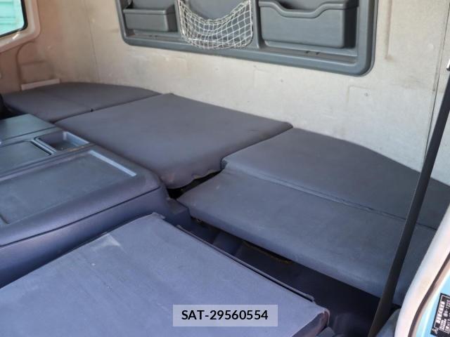 Mitsubishi GREAT 2015-07 7981188-5