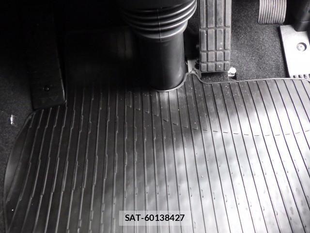 Mitsubishi GREAT 2026-02 7981176-23