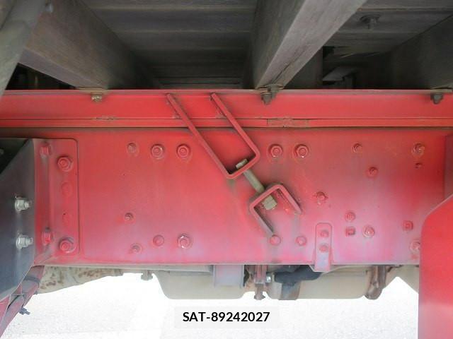 Mitsubishi GREAT 2016-04 7981185-9
