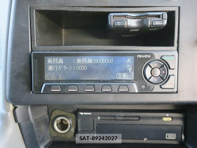 Mitsubishi GREAT 2016-04 7981185-16